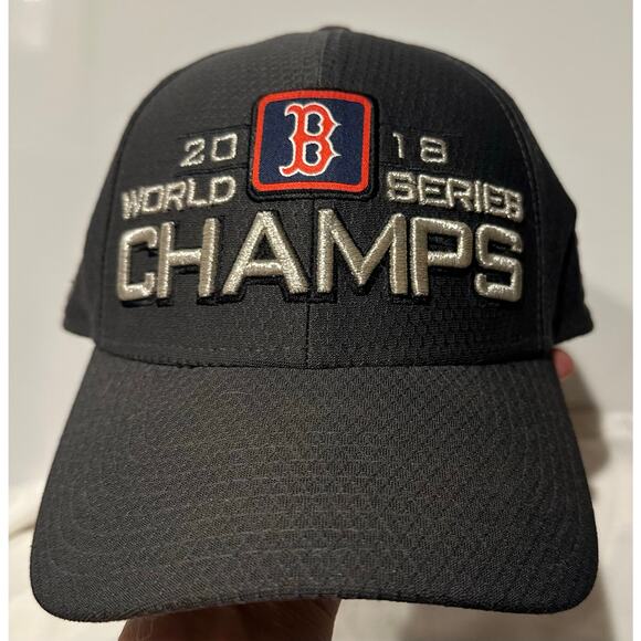 Official New Era 2018 Boston Red Sox World Series Champs On-Field Hat Black MLB - Picture 1 of 8
